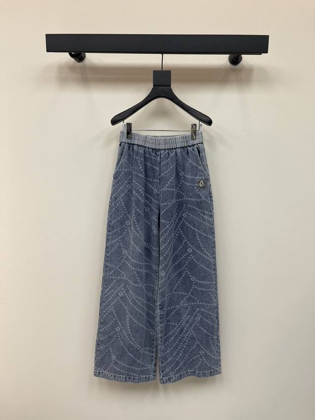 Chanel Coco Beach holiday series new denim floral suit Washed denim fabric Cuffs