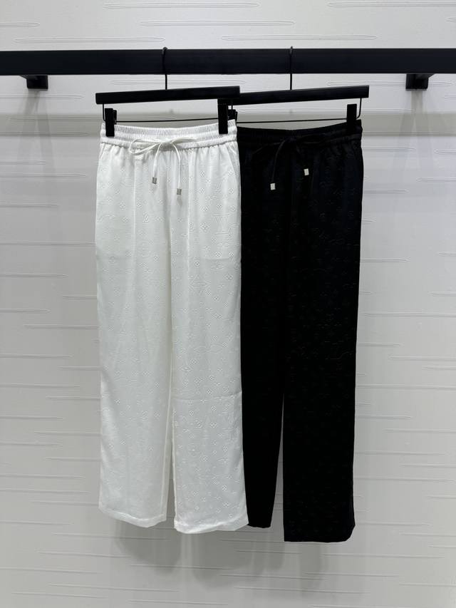 New [P]! Latest Skims 25New printed suspenders + cardigan. Size: Sml. Suspenders
