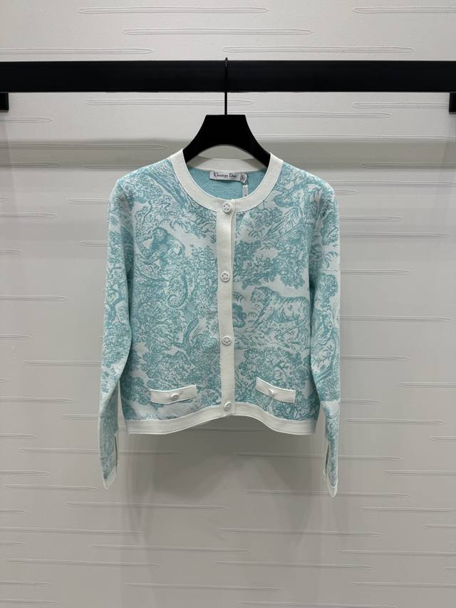 New [P]! Latest Lp50New imported 100% linen sleeveless jacket. Size: Sml. .