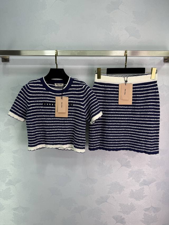 Paris | New Polo short-sleeve, ready-to-wear washed and polished with classic em