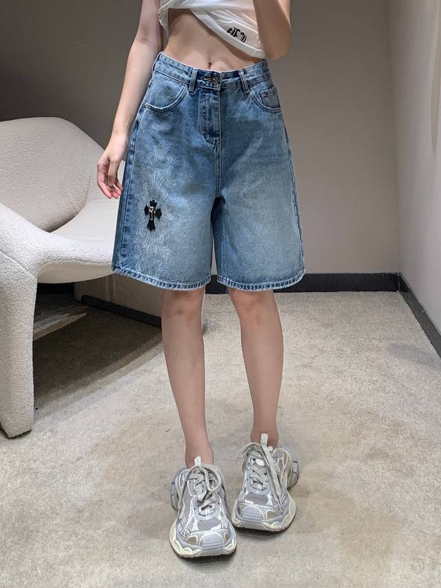 Celebrity style 25Ss New spring and summer French Hepburn style stand-up collar
