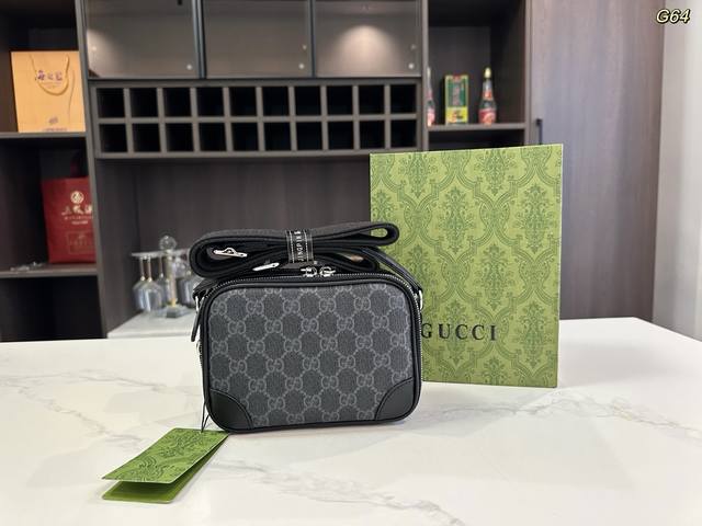Xiao Zhan same style with folding gift box Gucci camera bag Jumbo Gg medium mess