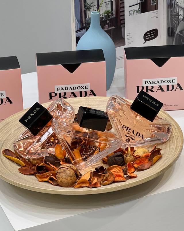 My dears! Please make way, the new fragrance is here! PRADA I Am Unpredictable -