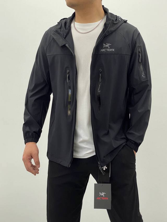 The latest model of Arc'Teryx sun protection clothing, a must-have in summer! SP