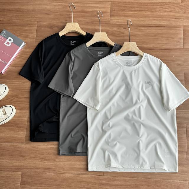 1775352FFF, carefully selected by the owner, men's round-neck functional quick-d