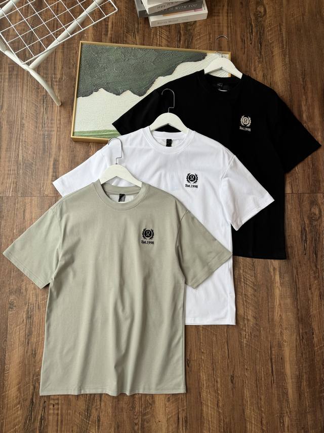 Lulu Men's Short Sleeve Round Neck T-shirt. In the hot summer, men's wardrobes m