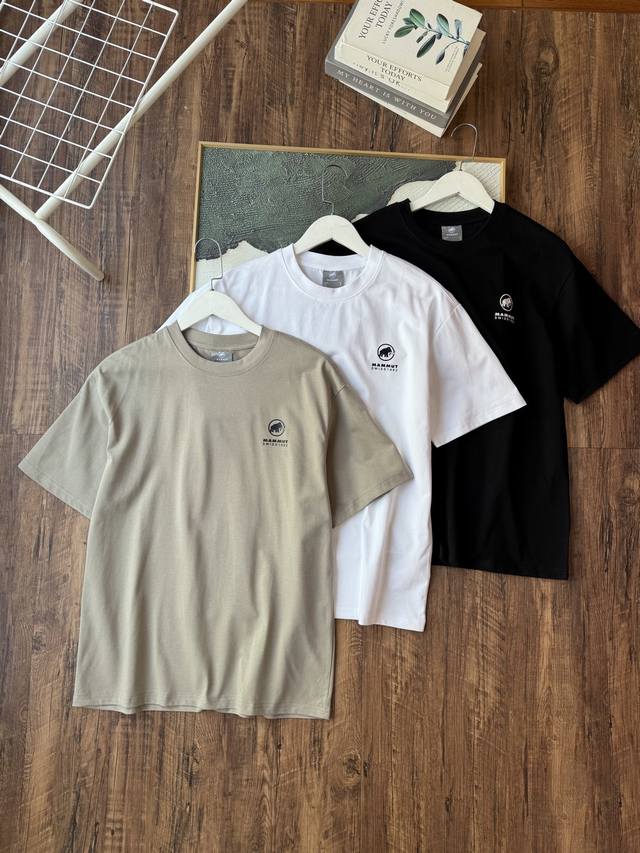 Mammoth summer T-shirt, slightly damp loose version. The best companion for expl
