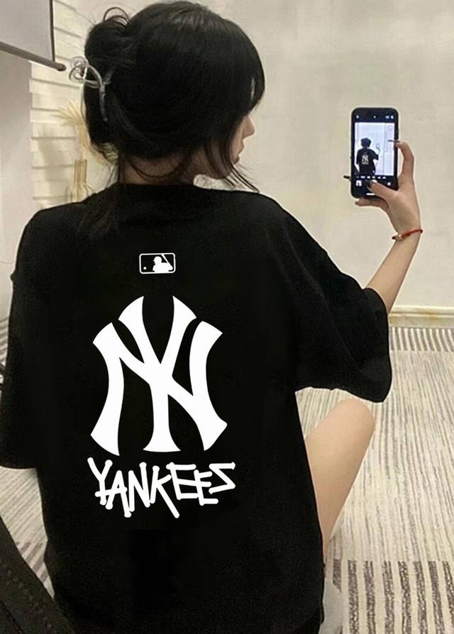 Mlb Yankees-Ny round neck short sleeve half sleeve T-shirt The fabric is made of