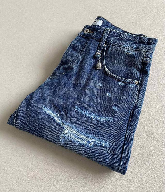 New! Fdmtl's asymmetrical patchwork design is not a simple stitching. It is the