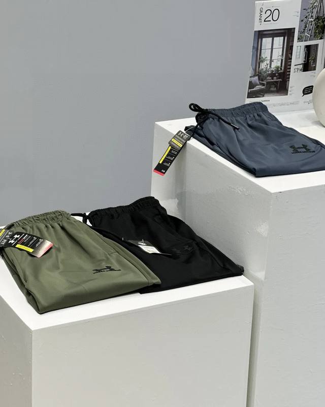 New Ua Under Armour nylon tencel fabric, cool and breathable, air-conditioning f