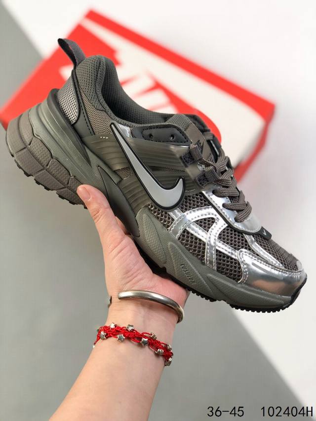 Authentic label with half size! Nike V2K Run running shoes Retro style mesh brea