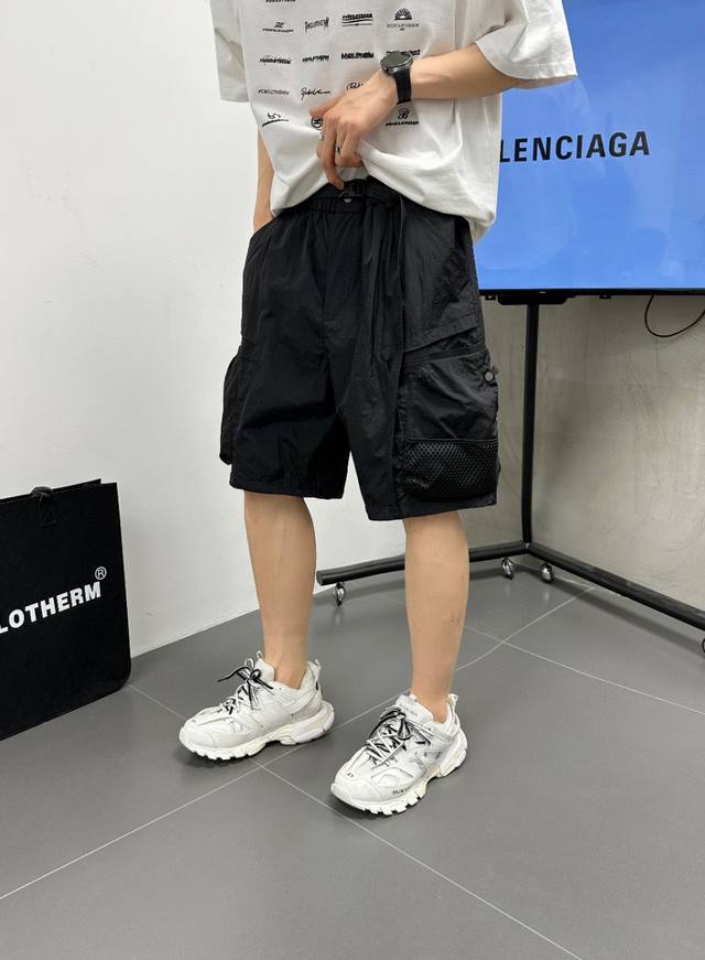 New High-end welfare style North Face Tnf workwear big pocket couple shorts 5-po