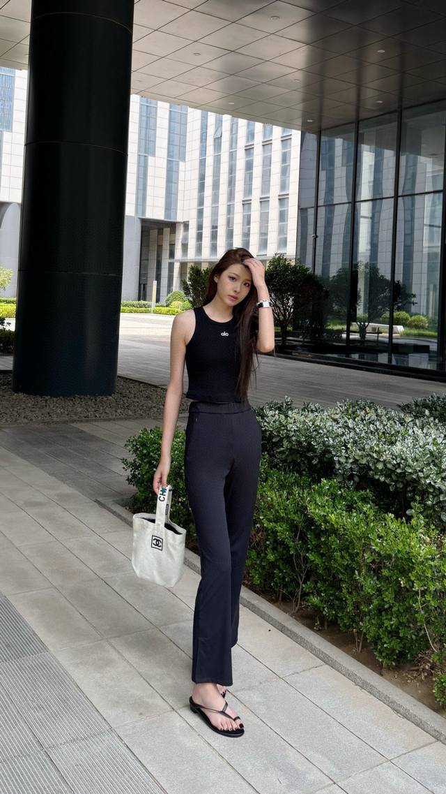 Descente Summer New Women's Outdoor Sports Leisure Quick-drying Pants A casual p