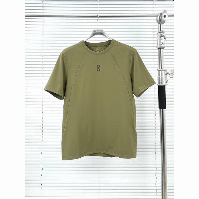 On sports short-sleeve black and green SML-Xl-Xxl Sports also need a sense of lu
