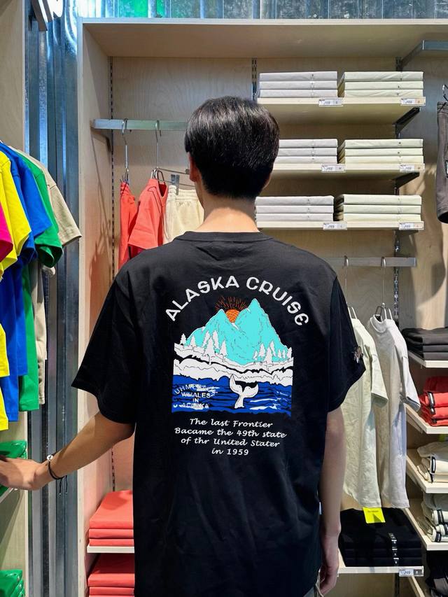 The North Face Hand-painted Ocean Mountain Couple Short-sleeved T-shirt Made of