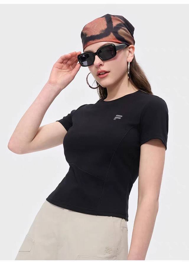 Fila trendy women's knitted short-sleeved shirt 2025 summer new fashion casual t