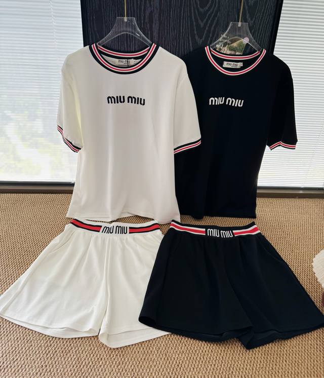 Product name: Mium*U embroidered letters, customized ribbed collar, short-sleeve