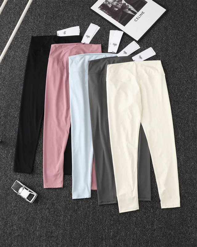 Hot and hot fat-loss season top-quality product Kendall Jenner's Alo classic leg
