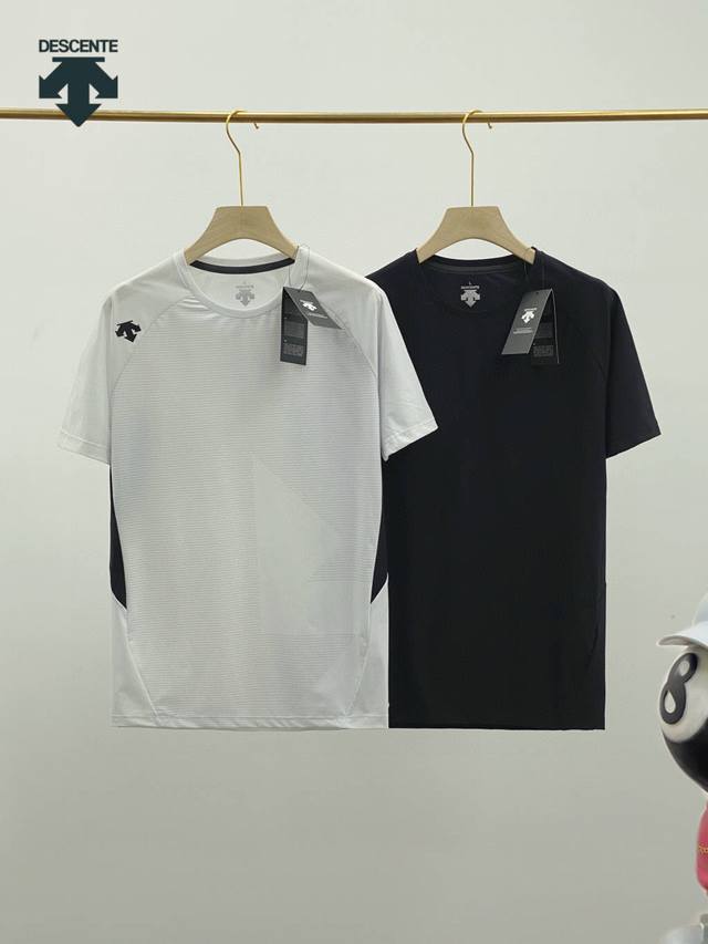 Descente technology fabric men's casual round sports round neck short sleeves Th