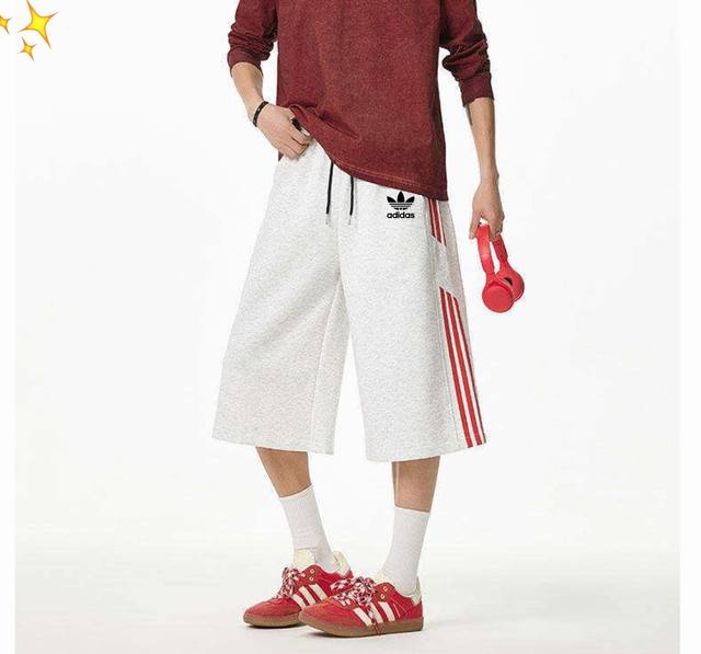 for Adidas Trefoil three-bar classic cotton sports breathable shorts. The timele