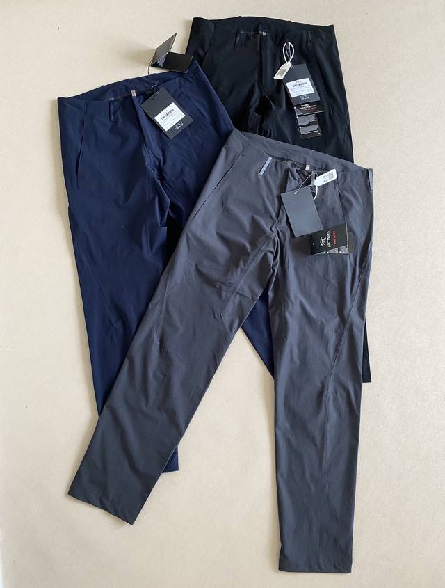 New high-end V-series business casual laminated waterproof outdoor hiking fitnes
