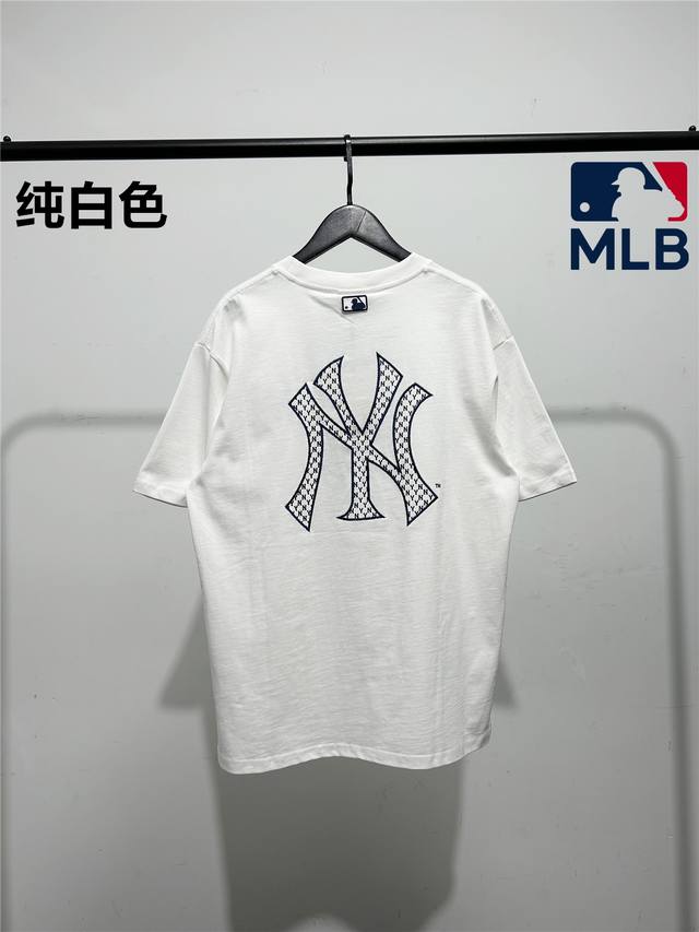 High quality! Very good quality! The original version has slightly split sides!