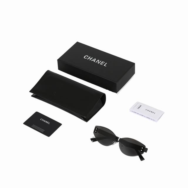 Chanel cat-eye one-piece frameless sunglasses The same high-end sunglasses as in