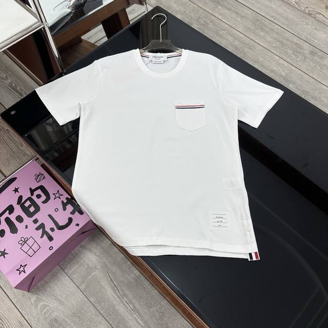 Thom Browne. Tb pocket webbing plain round neck T-shirt pocket webbing summer sh