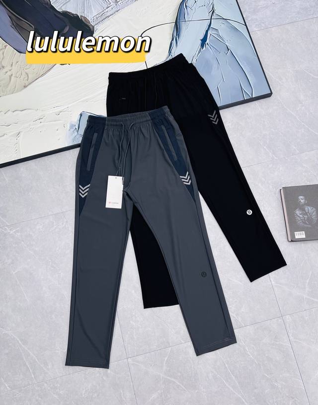 A must-have for night runners! Lululemon reflective arrow logo ice silk trousers