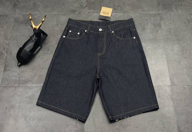 New shorts are available. 25Ss is asked about this pair of Fukushin Evisu large