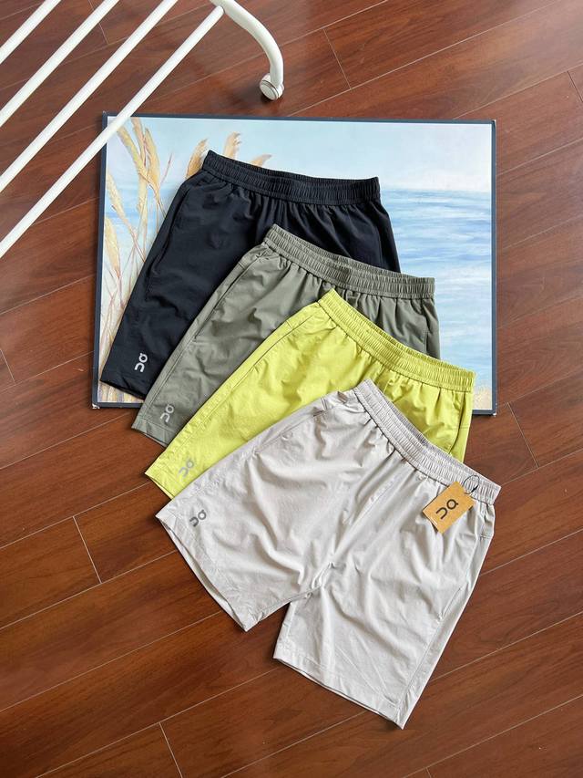 On Focus Shorts 2, a new generation of comfortable, breathable and versatile men
