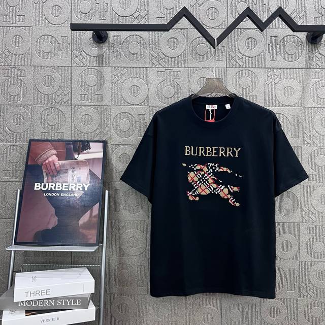 Burberry Logo checkerboard warhorse embroidery The logo is refined and upgraded,