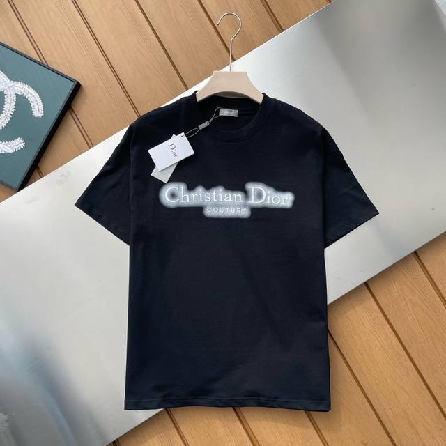 The counter restores the top replica version of a highly anticipated fashion ite