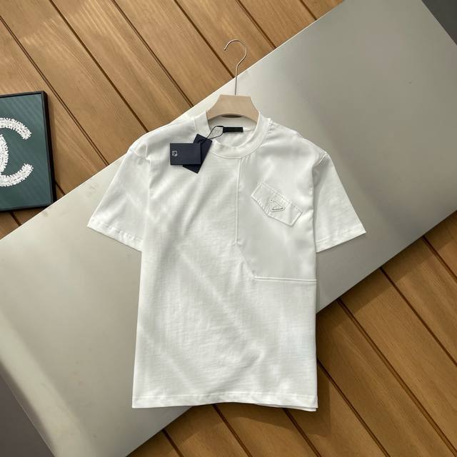 counter restores the top replica version of Prada Rada 2025 new patch pocket met