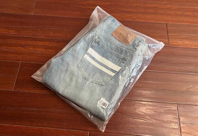 Momotaro jeans create a unique classic for each pair. Natural indigo dyed cloth