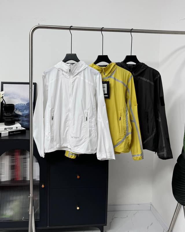 Limited edition Arc'teryx System_A Hangdog Jacket for sale with Liu Wen. Unisex