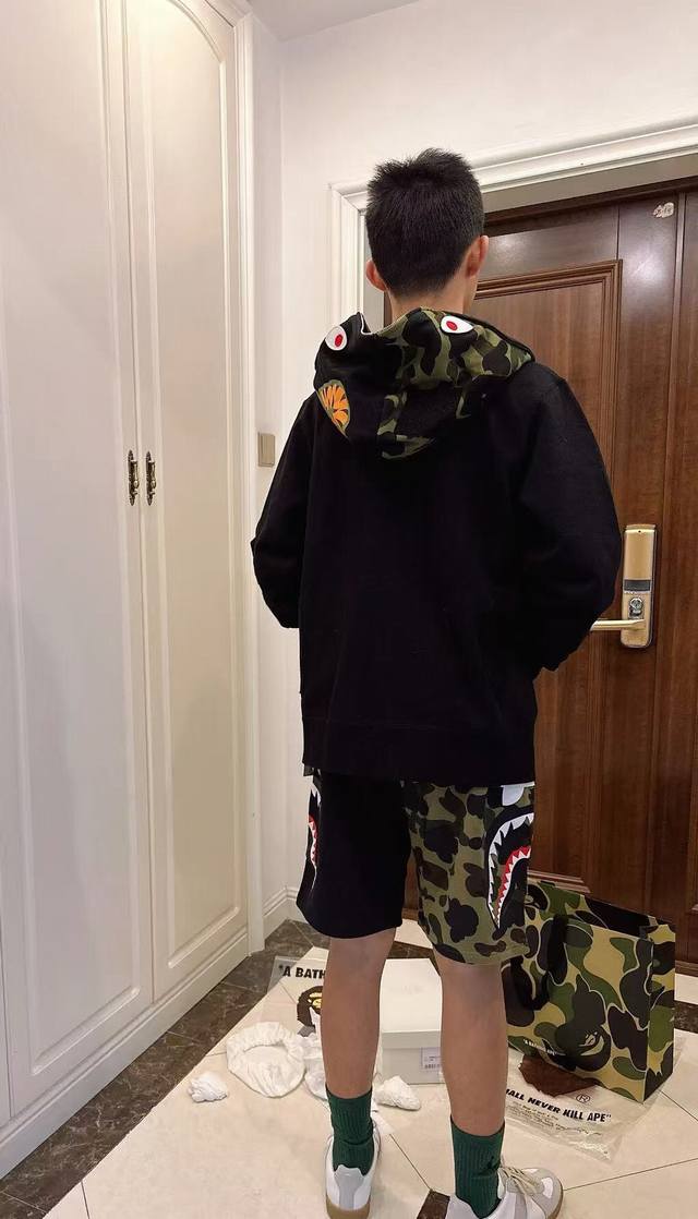 Mainly recommended two styles 2025Ss Shark B Pe Camo Shark Shark half-color cont