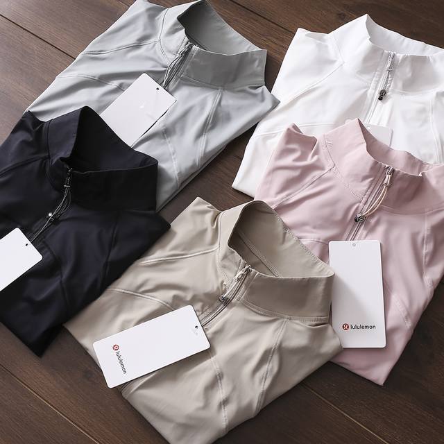carefully selected good products! Lululemon's new women's short stand-up collar