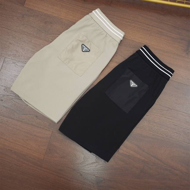 Carefully selected goods! Prada's new men's and women's casual sports shorts! Fa