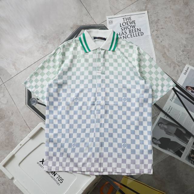 New Original Top-grade Replica Louis Vuitton New Silk Gradient Contrast Lapel Ca