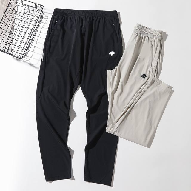 Descente official website simultaneously sells the high-version replica of the W