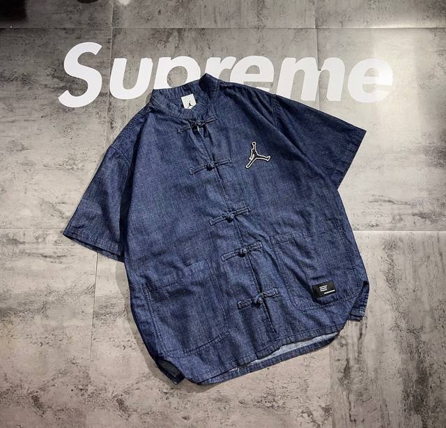 Jordan Chinese style denim button-down style couple shirt fabric feels comfortab