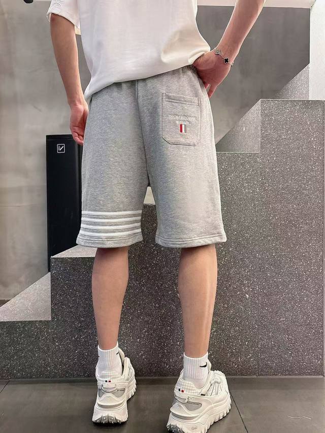 Thom Browne Tb.2025 new summer men's shorts with elastic waist design have excel