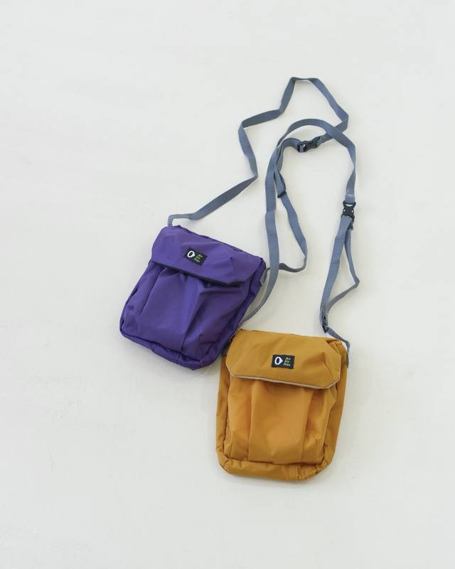 Channel goods Su Ran Ankorau casual outdoor wear water-proof small tube bag mobi
