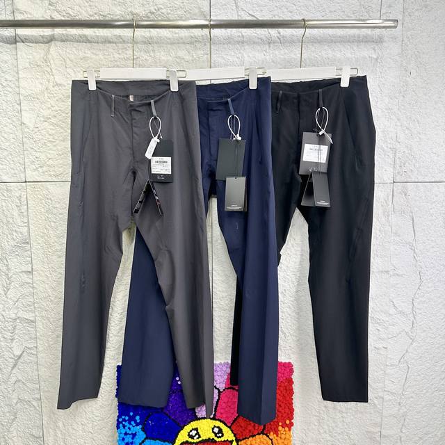 Code 0282025 High-end V-series business casual laminated waterproof outdoor hiki
