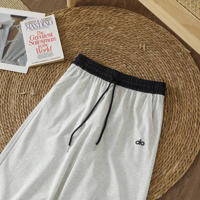 Alo contrast color ultra-thin casual pants Item number: 8556 Fabric: 61.5% cotto