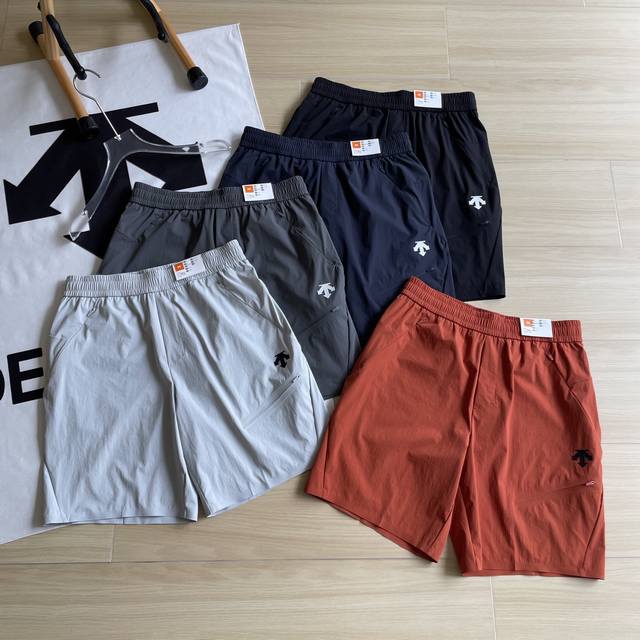 for quality shorts Descente five colors 5 city functional outdoor city commuting