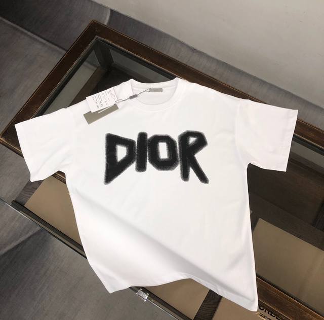 Dior 24Ss early spring new versatile short-sleeved T-shirt for men and women! !