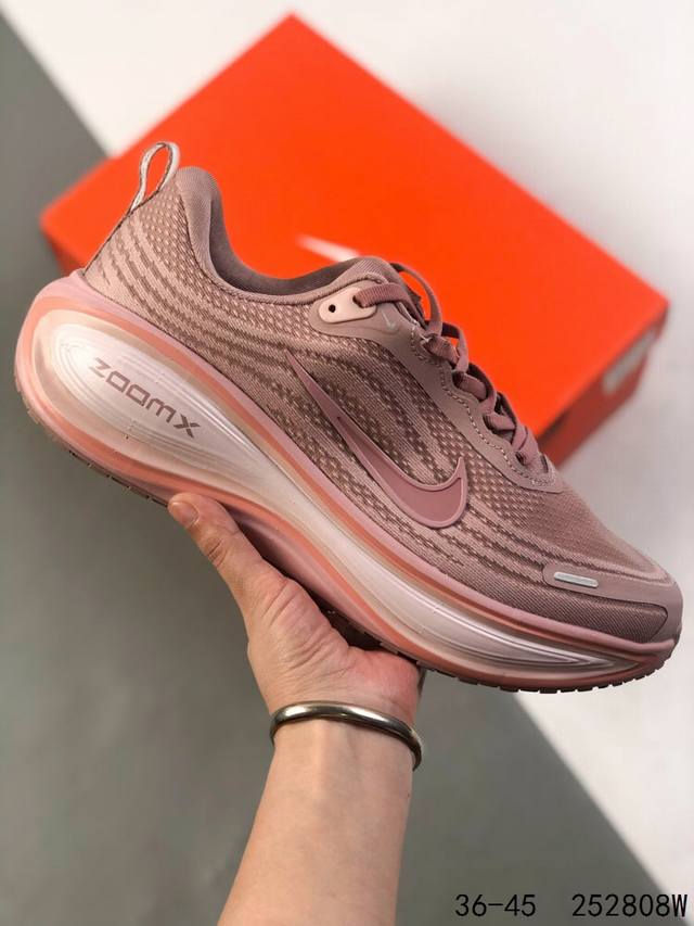 Company-level with half size! Nike Air Zoom Vomero 18 New technology advances th
