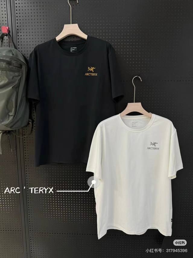 Welfare. Supply. 25 years of black and gold Arc'teryx short-sleeved Little Red B